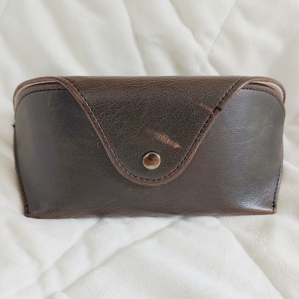 Nike Leather Soft Sided Sunglasses Case
